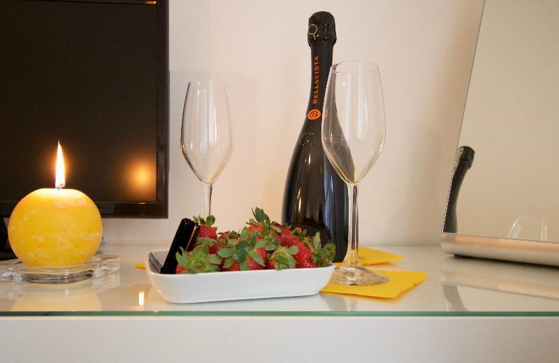 Hq Aparthotel Milano Inn - Smart Suites Cinisello Balsamo Kültér fotó